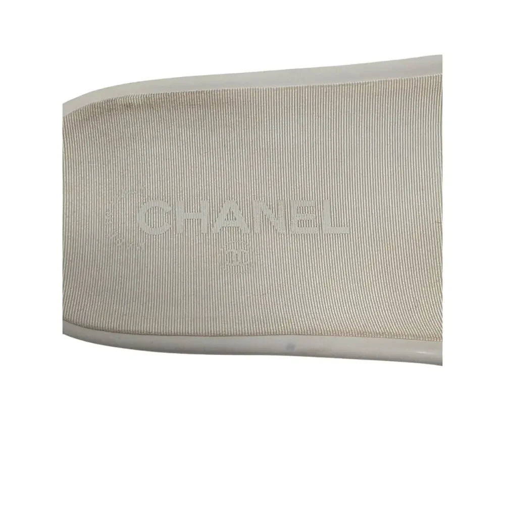 Chanel Camellia Tweed CC Logo Slide Rainbow White Rubber Pool Sandal 38 | 7.5